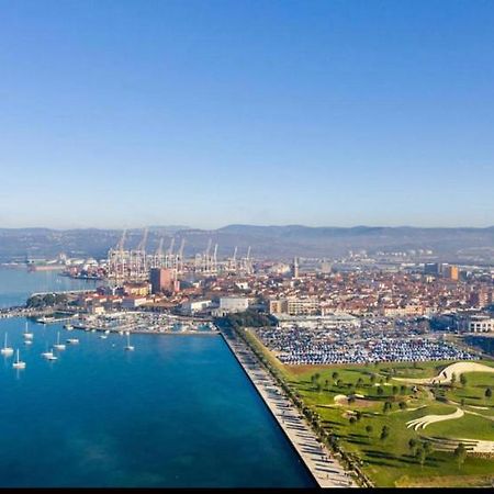 Lovely Apartment With Fabulous View Копер Екстер'єр фото